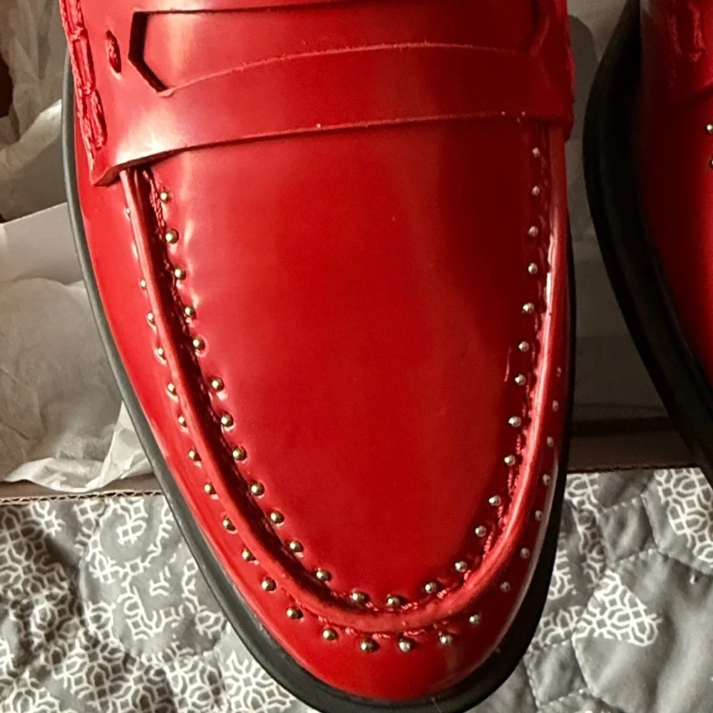 Franco Sarto Eden Studded Patten Red Loafer NIB Sz 6.5 - Picture 5 of 7